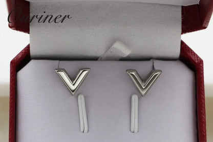 Luxury Brand Jewelry Simple Design V Letter Earrings For Women Stainless Steel Gold-Color Elegant Party Stud Earrings KE002-1