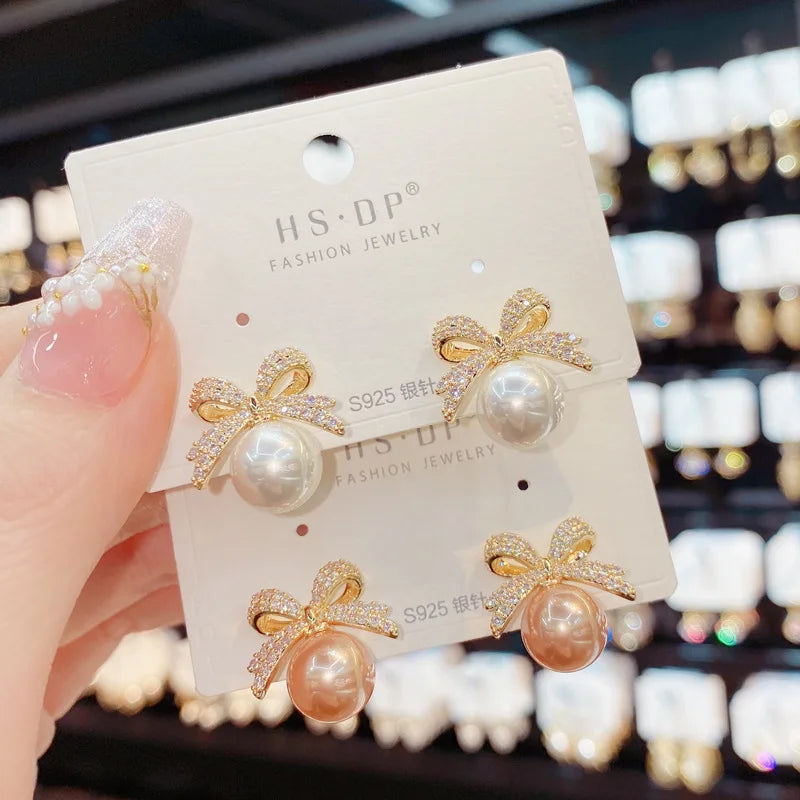 Sparkling Rhinestone Bow Pearl Stud Earrings Light Luxury