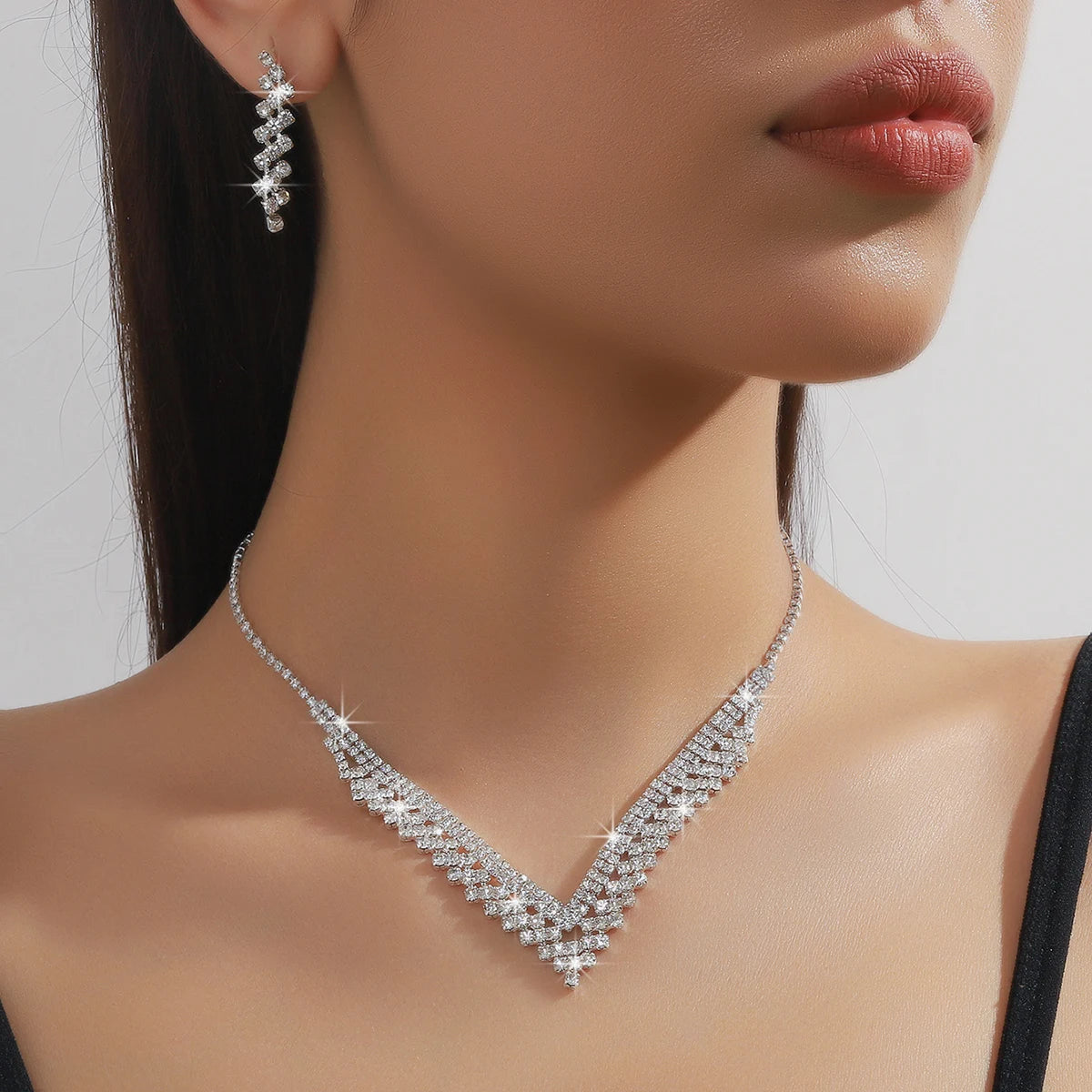 Pieces Of Wedding Season Women's Claw Chain Series Earrings